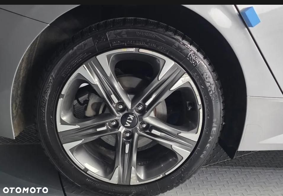 Kia K5 - 10