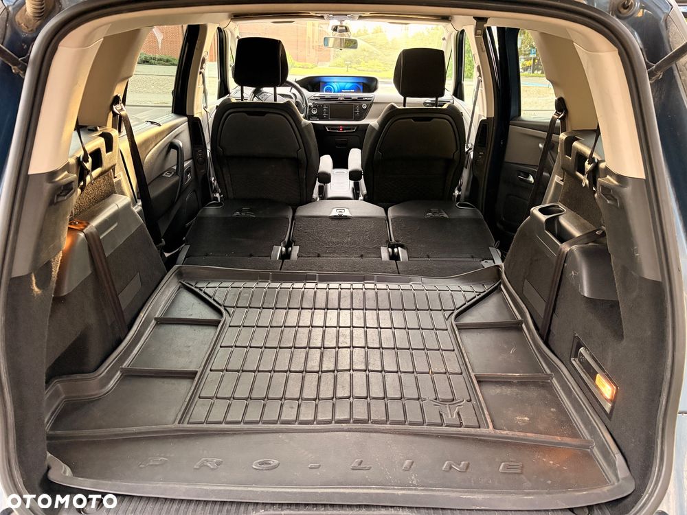 Citroën C4 Picasso - 13