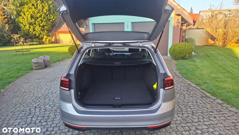 Volkswagen Passat 2.0 TDI EVO Business DSG - 9