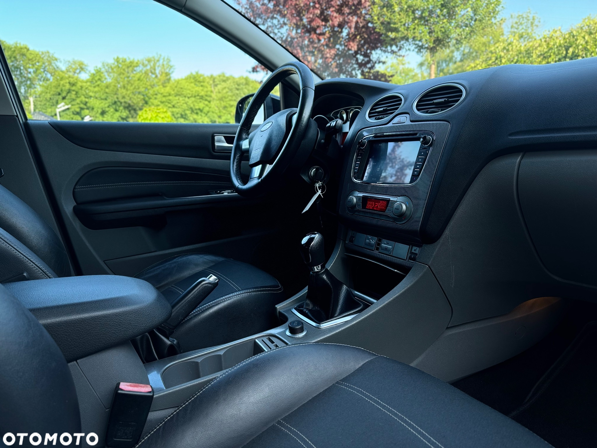 Ford Focus 2.0 ZX5 SE - 7