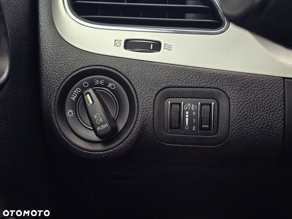 Fiat Freemont 2.0 Multijet 16V DPF Automatik Allrad Black Code - 35