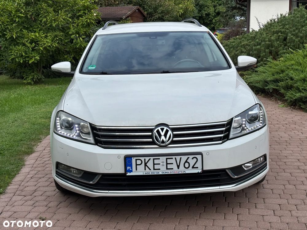 Volkswagen Passat Variant 2.0 TDI DPF Sportline - 12