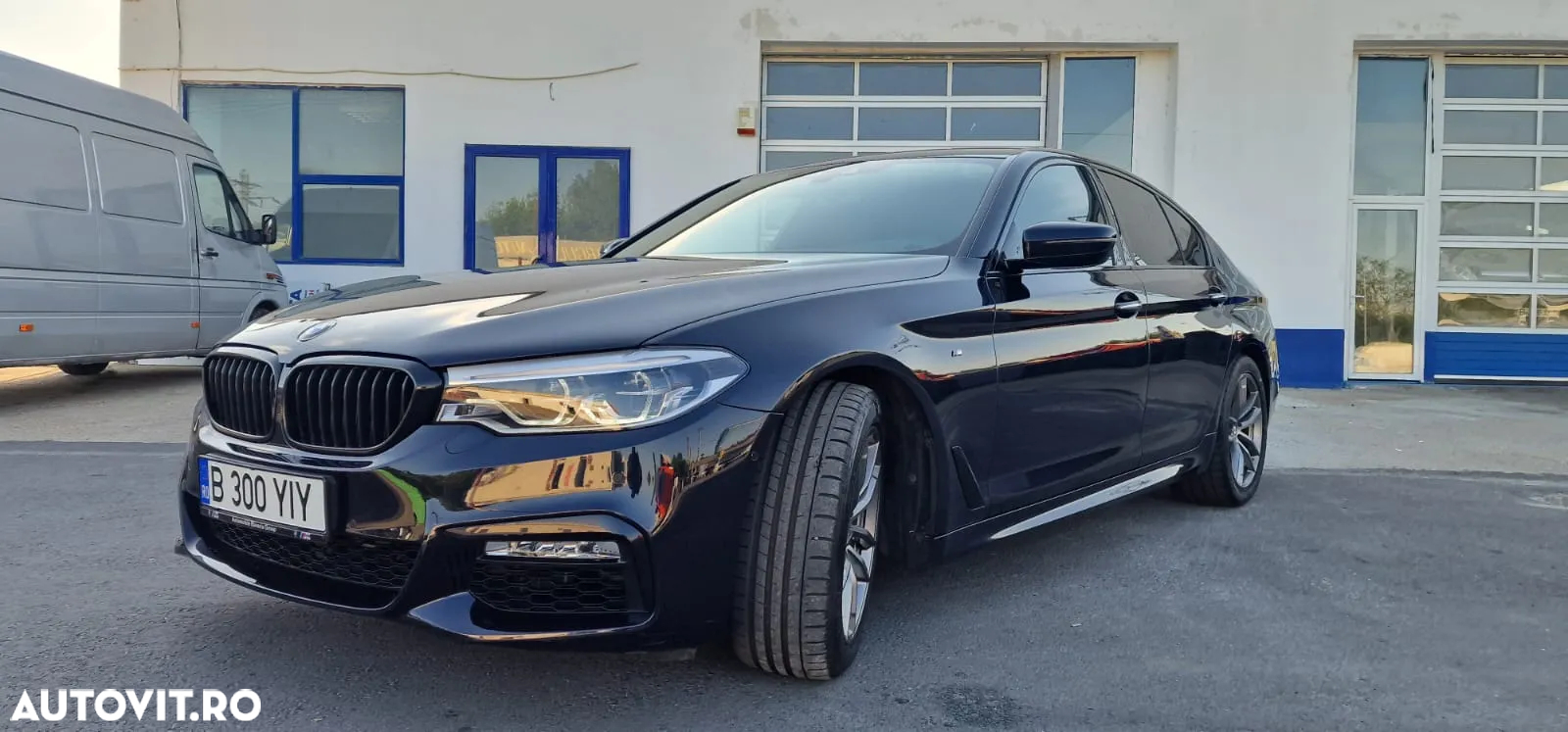 BMW Seria 5 520i AT - 23