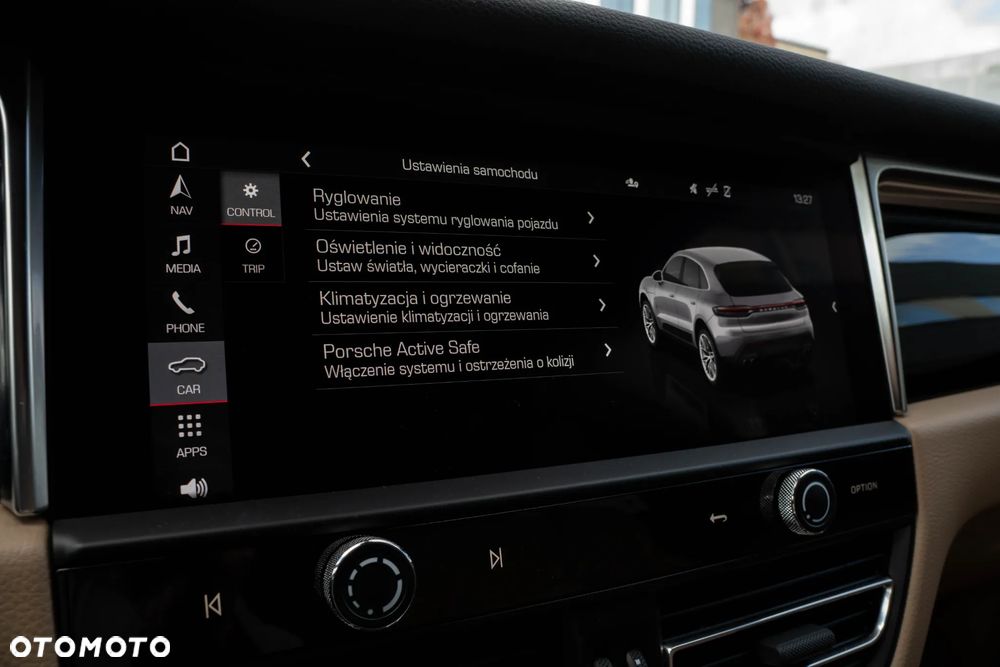 Porsche Macan - 32