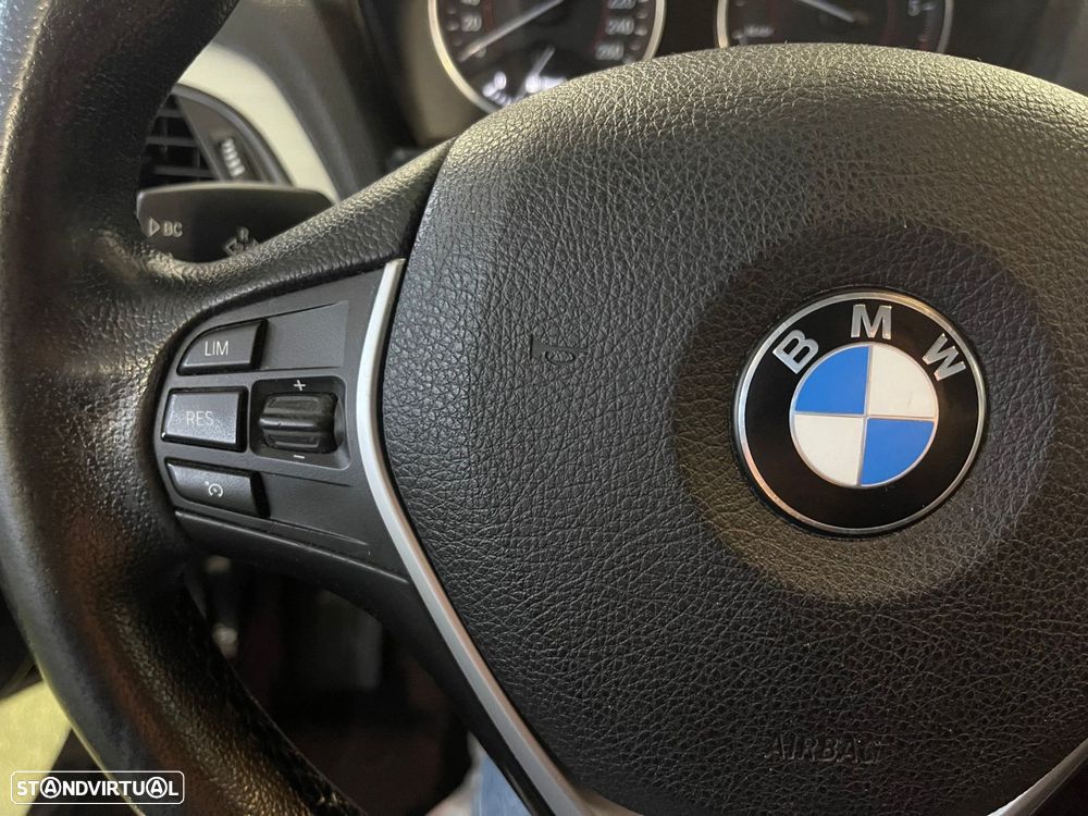 BMW 116 d Sport Line - 18