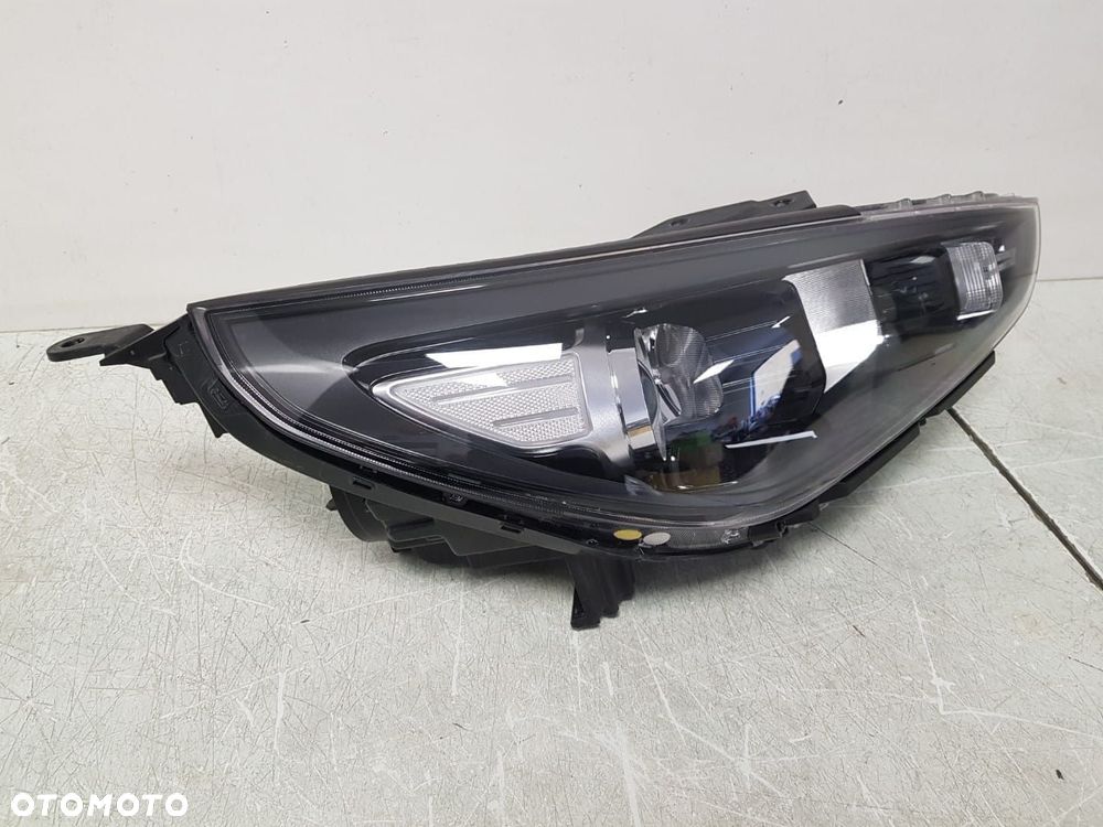 LAMPA PRAWA PRZEDNIA PRZÓD SOCZEWKA HYUNDAI I30 3 III FASTBACK 17- ORYGINAŁ EUROPA CZARNA CIEMNA H7 - 3