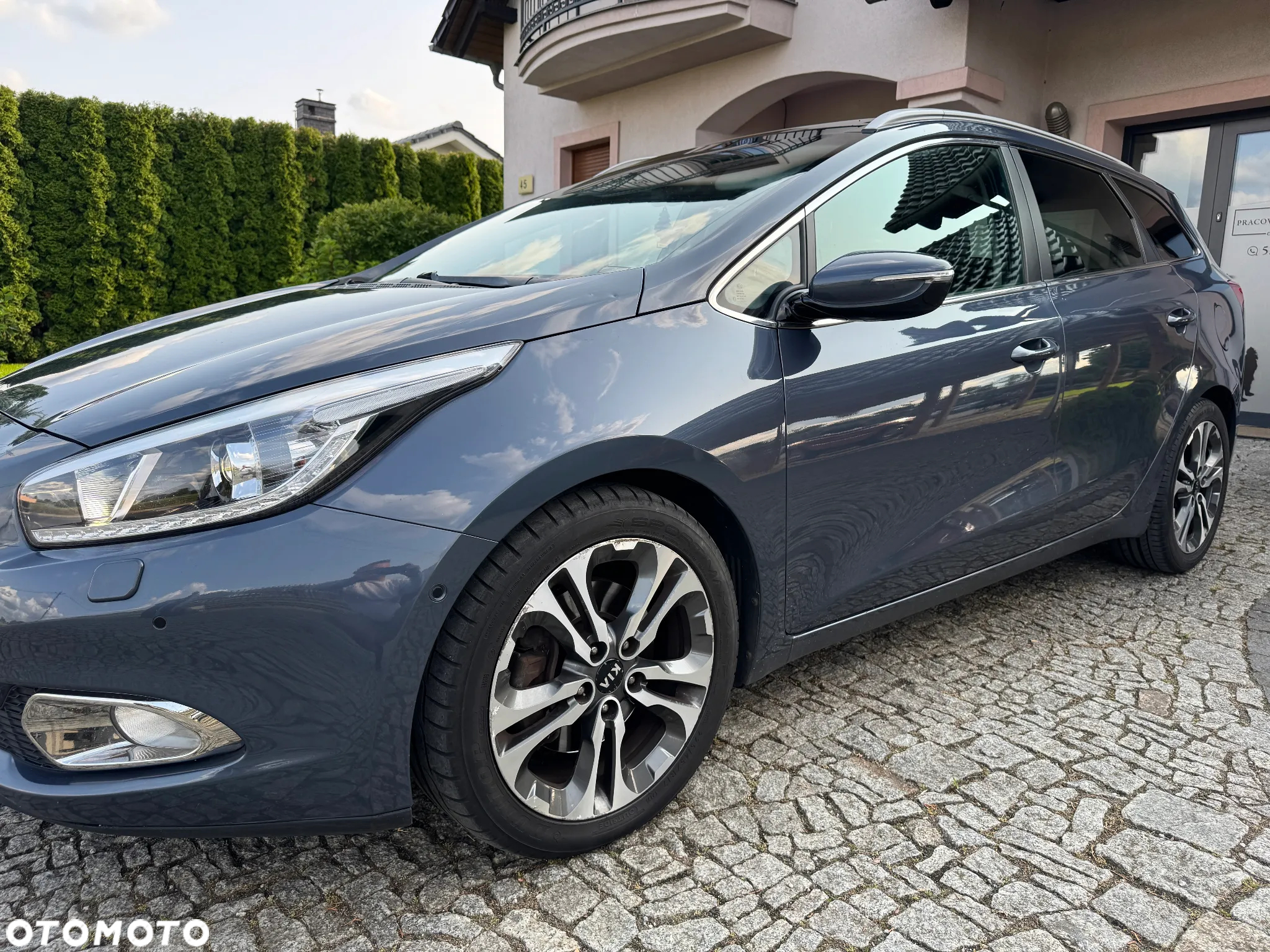 Kia Ceed 1.6 CRDi 128 SW Platinum Edition - 9