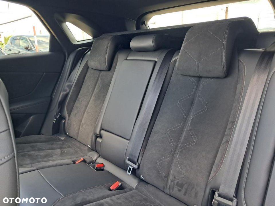 DS Automobiles DS 7 Crossback - 16