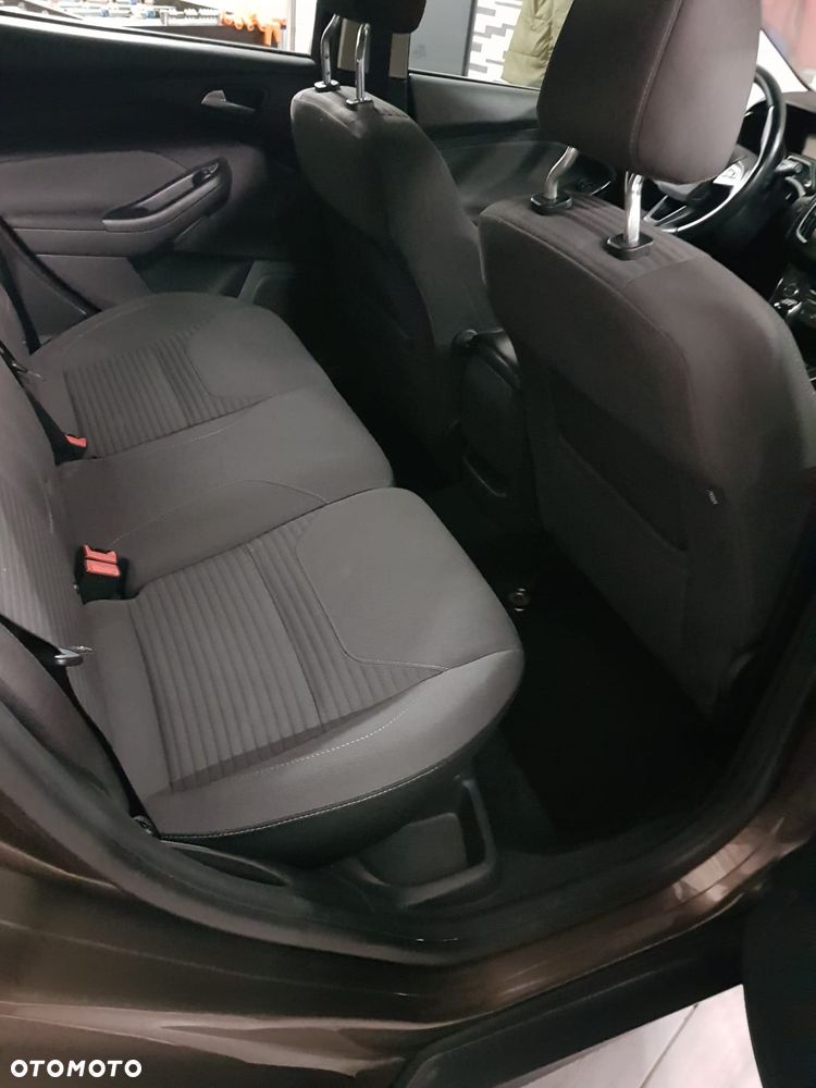 Ford Focus - 8