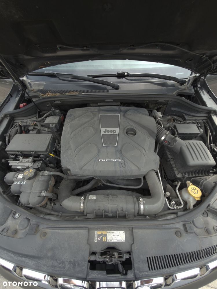 Jeep Grand Cherokee - 19