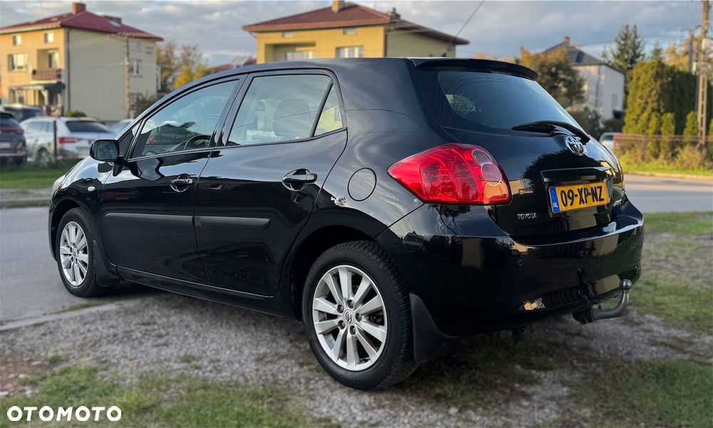Toyota Auris 1.6 VVT-i Executive - 7