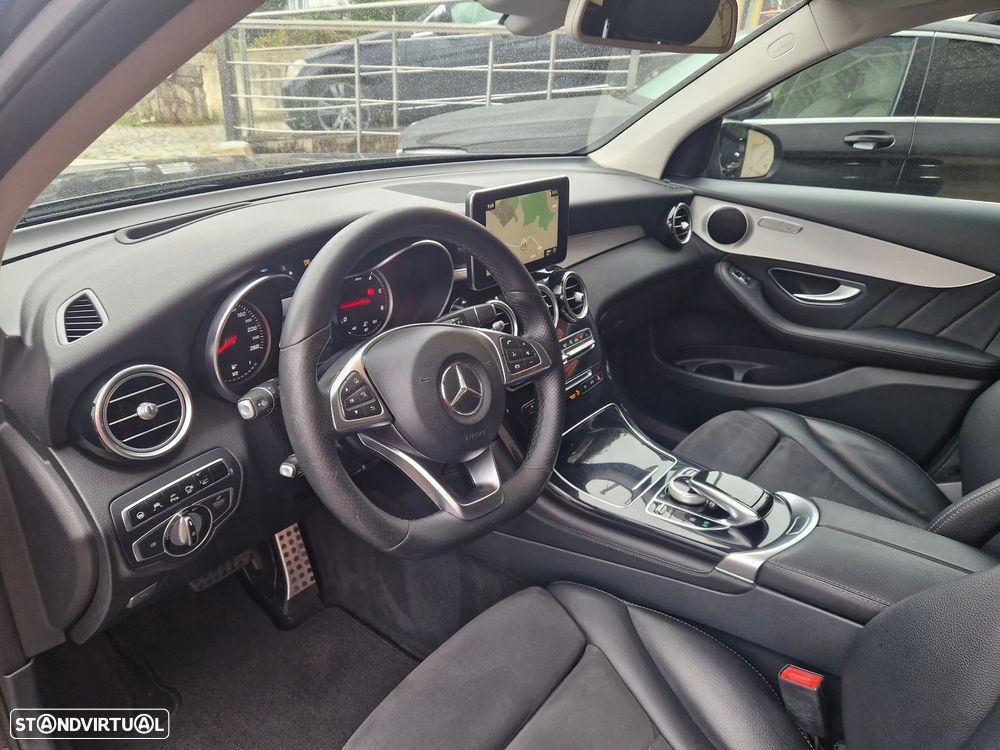 Mercedes-Benz GLC 250 d 4Matic 9G-TRONIC AMG Line - 17