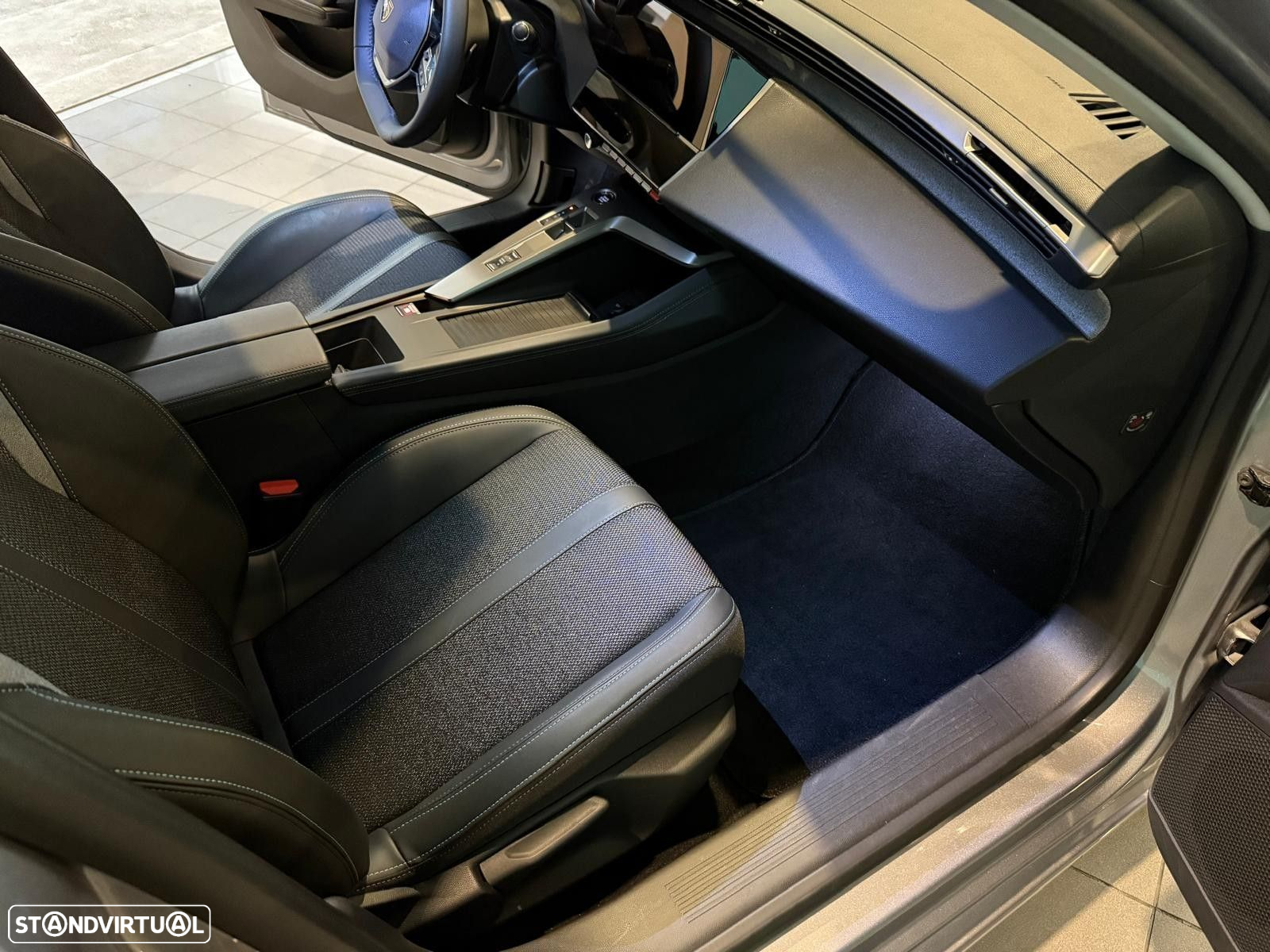 Peugeot 308 SW 1.5 BlueHDi Allure EAT8 - 11