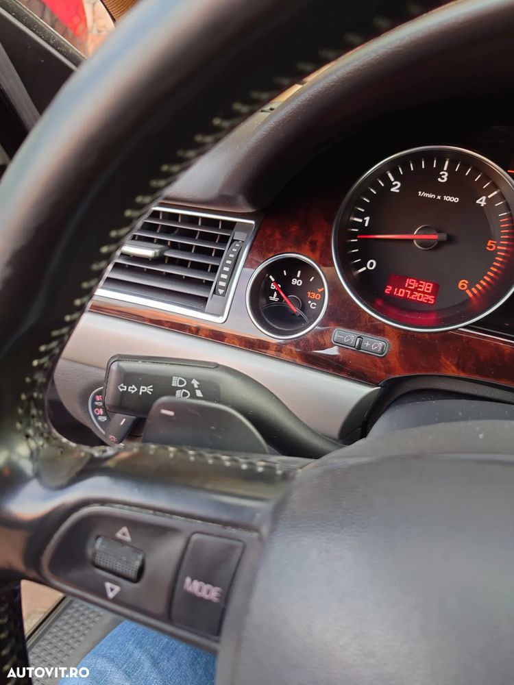Audi A8 - 26