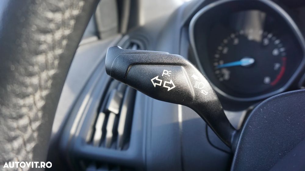 Ford Focus 1.0 EcoBoost Start-Stopp-System ST-LINE DESIGN - 20