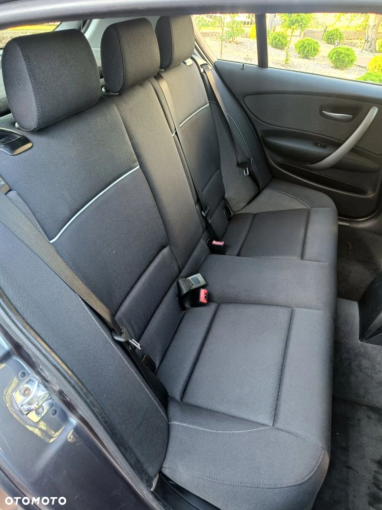 BMW Seria 1 118d DPF - 14