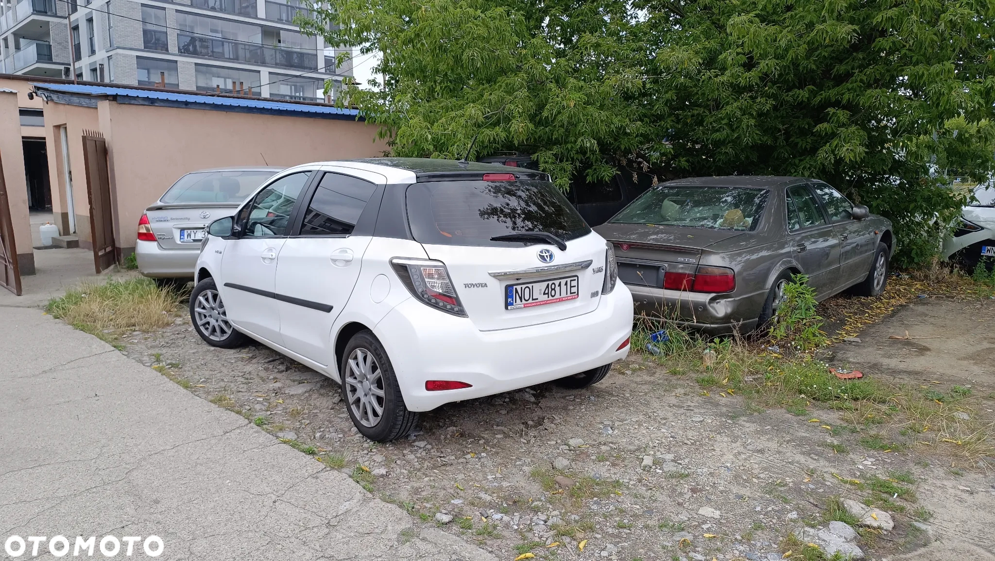 Toyota Yaris Hybrid 100 Sol - 3