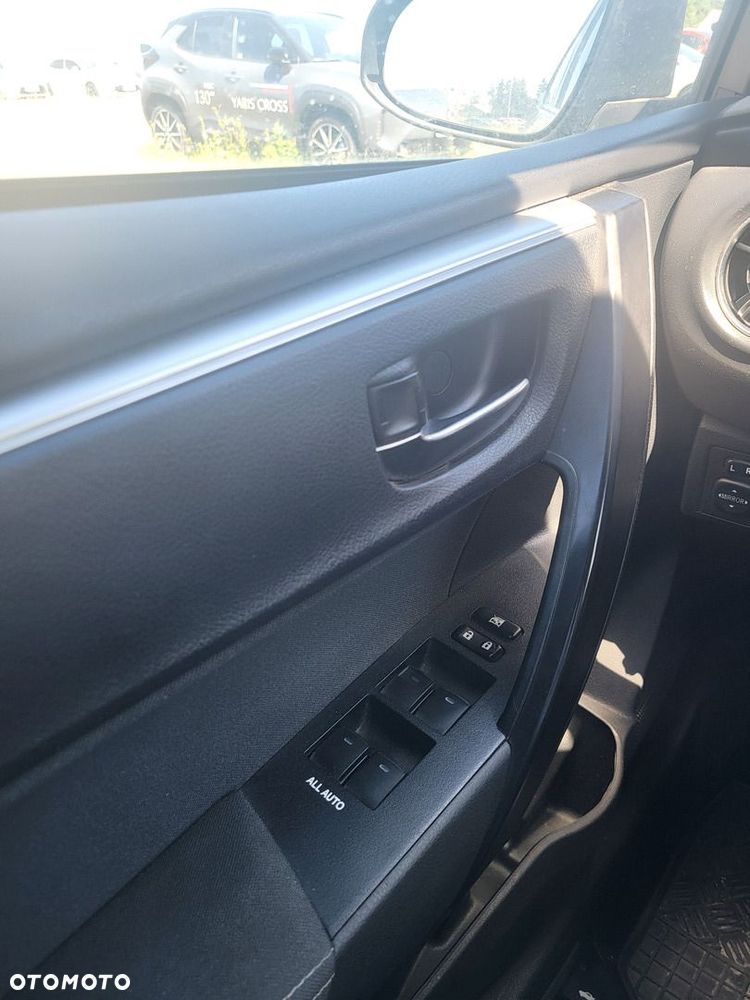 Toyota Corolla 1.6 Premium EU6 - 10