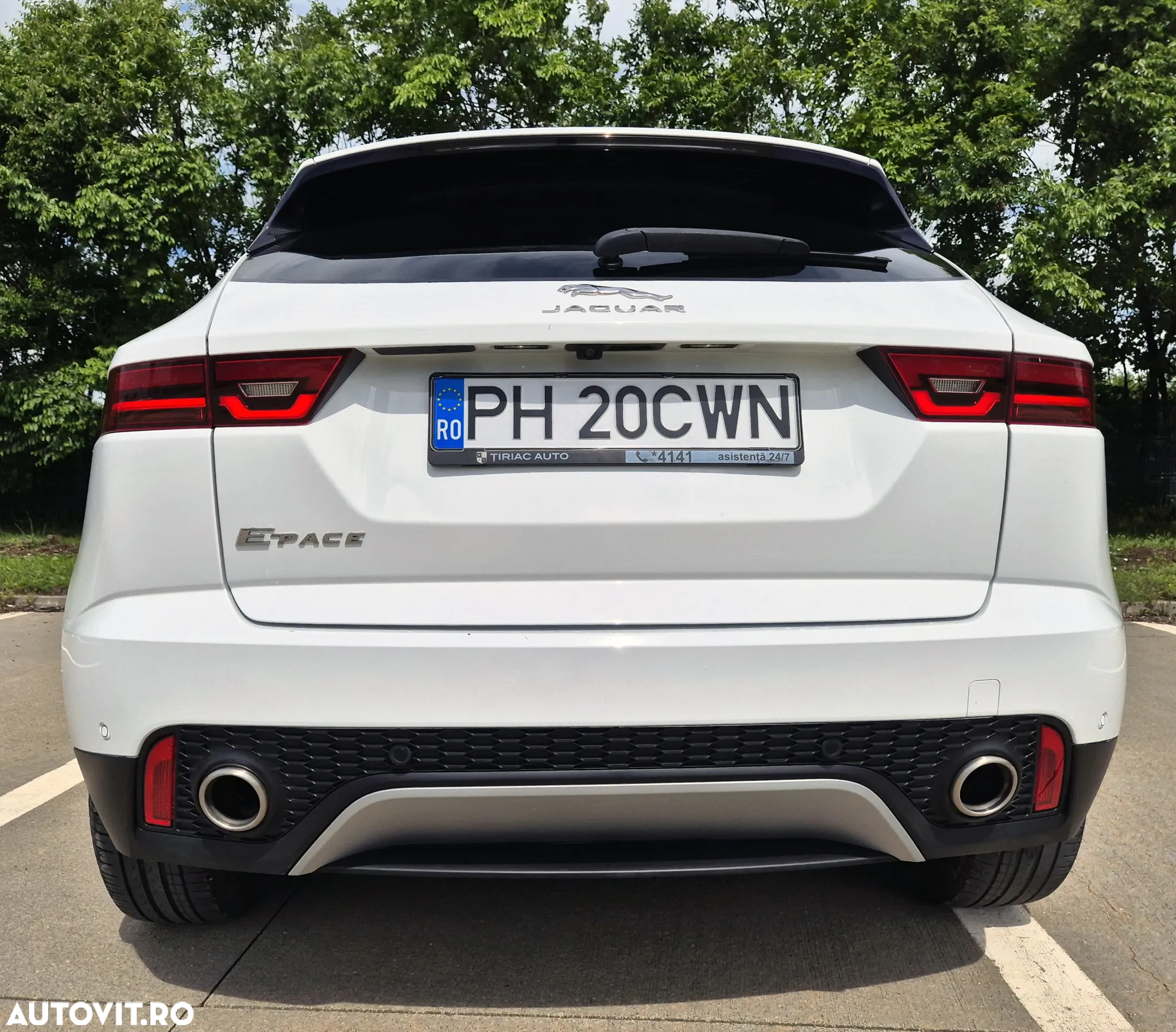 Jaguar E-Pace D150 AWD SE - 11