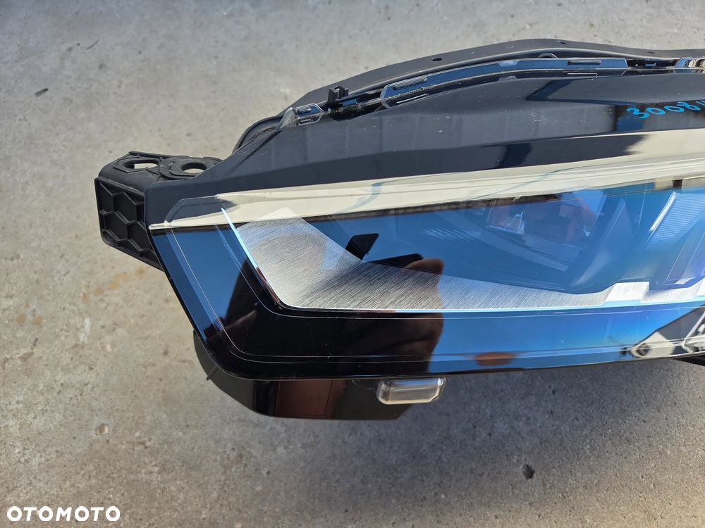 Lampa przednia lewa FULL LED  Peugeot 3008 III - 2
