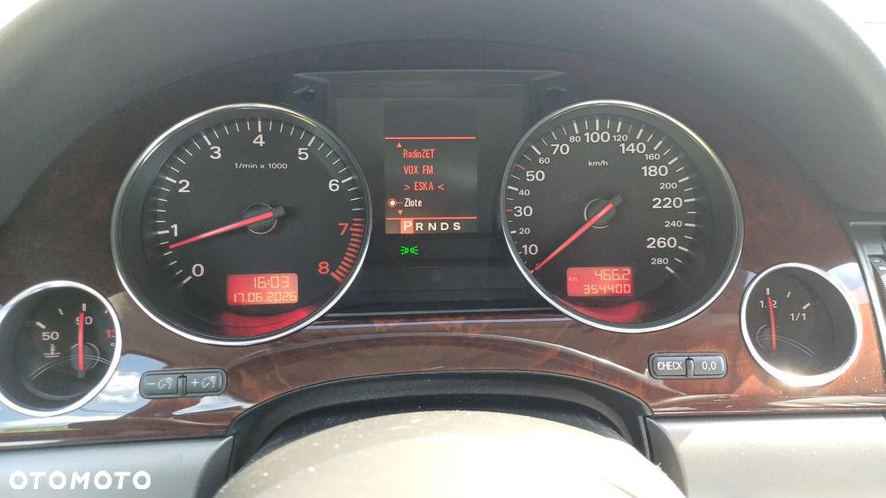 Audi A8 - 27
