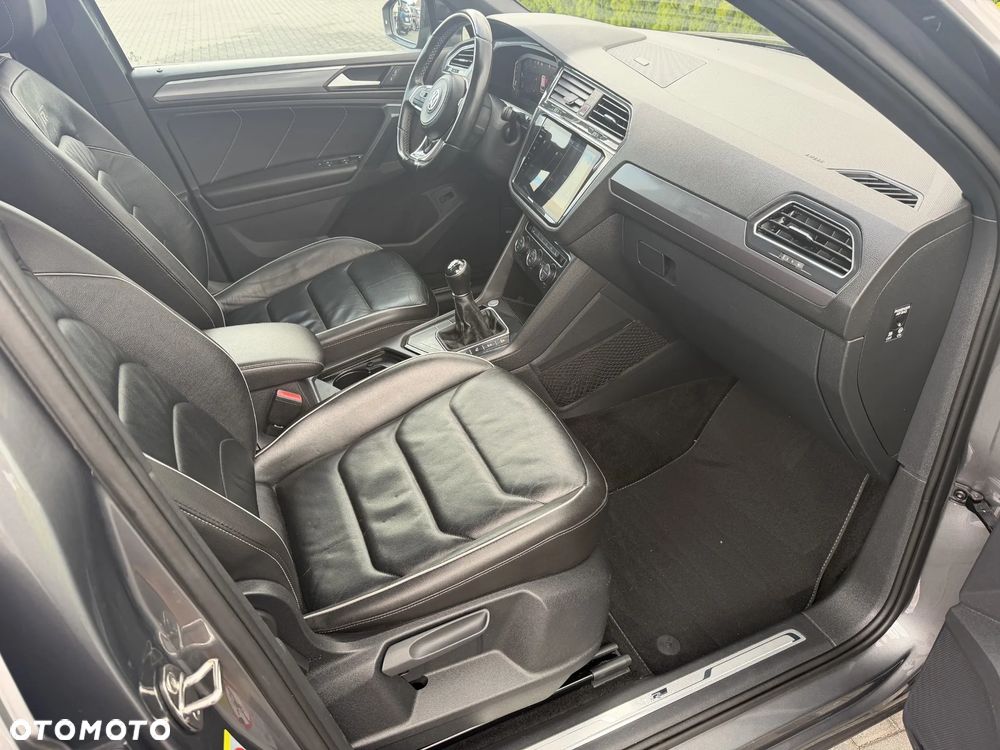 Volkswagen Tiguan 2.0 TDI SCR R-Line - 20