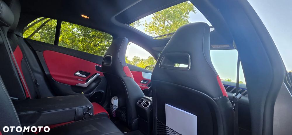 Mercedes-Benz CLA AMG 45 S 4-Matic 8G-DCT - 11