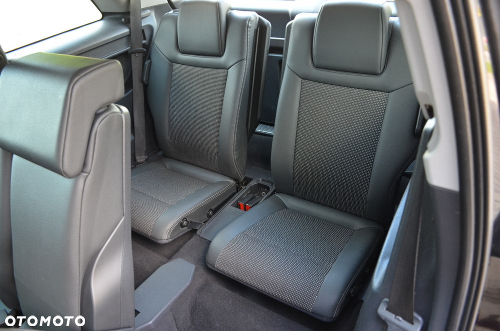 Opel Zafira 1.8 Cosmo - 24