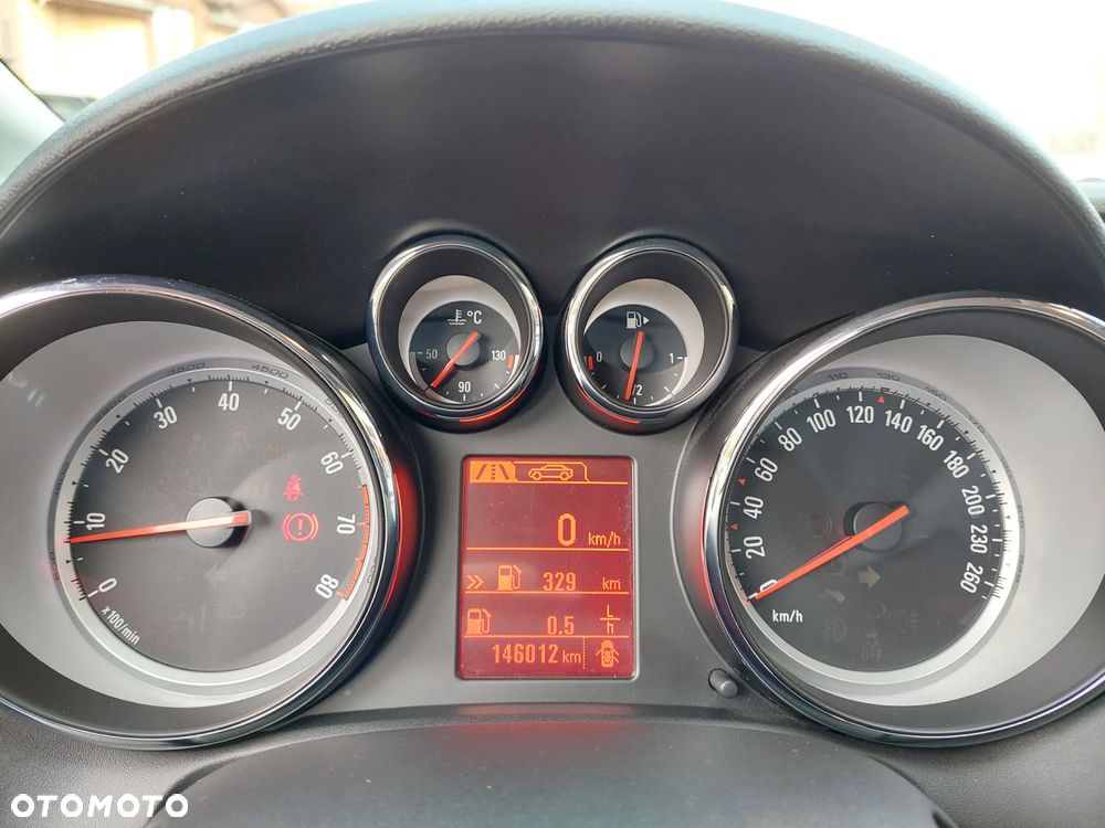 Opel Astra 1.4 T EU6 - 11