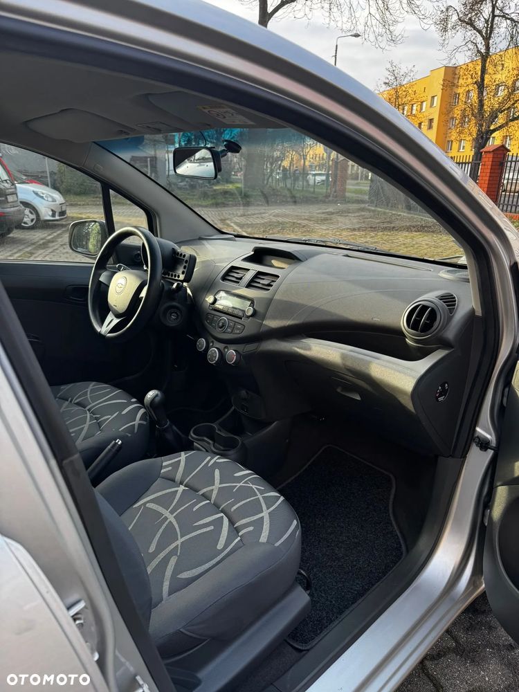 Chevrolet Spark 1.0 LS+ - 12