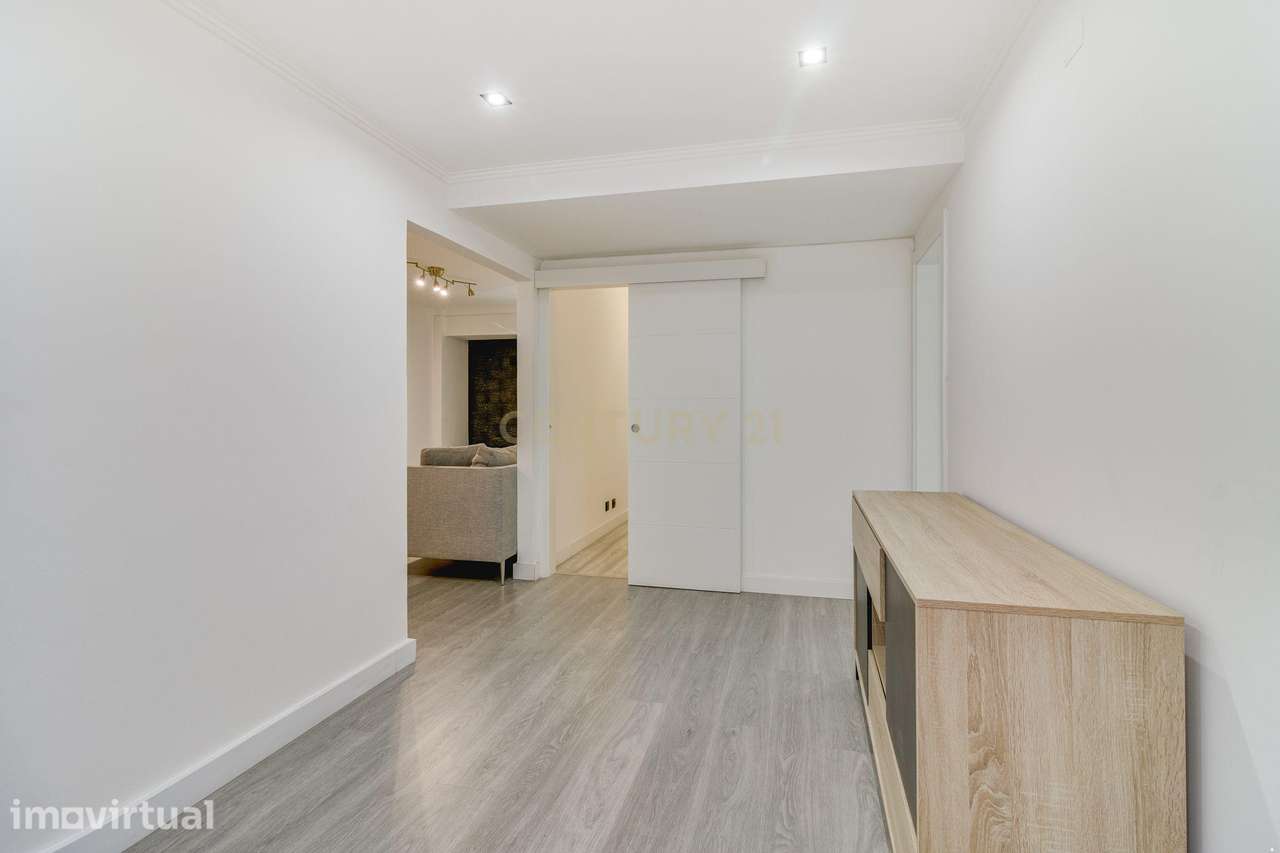 Apartamento T1 + 1 (CAVE-2) à venda na Avenida Cidade de Lisboa - Casa - Grande imagem: 4/24
