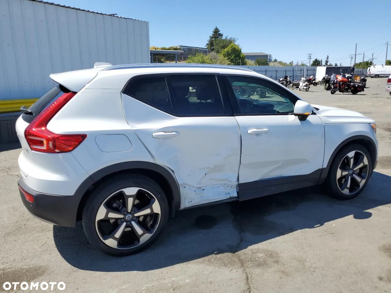 Volvo XC 40 T4 Momentum Pro - 5