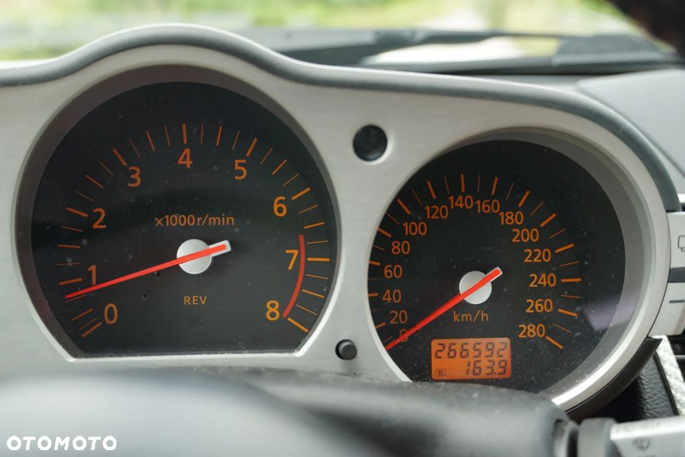 Nissan 350 Z - 14