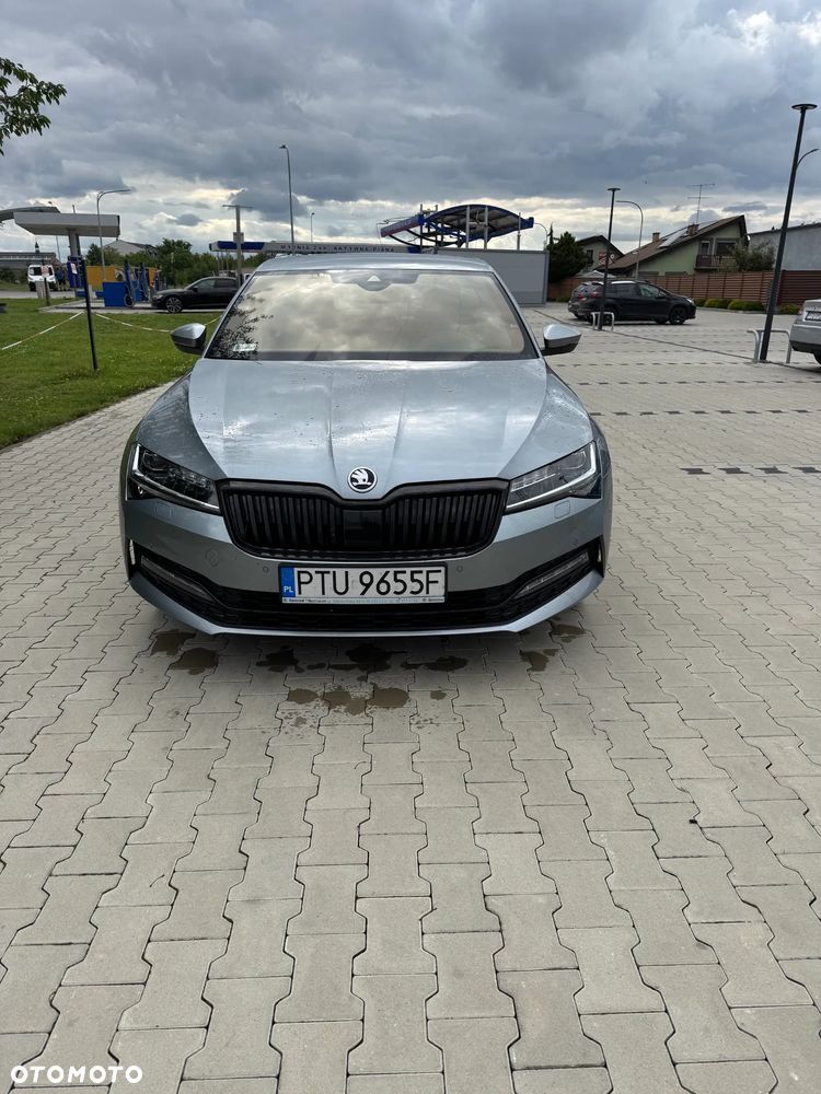 Skoda Superb 2.0 TSI L&K DSG - 9