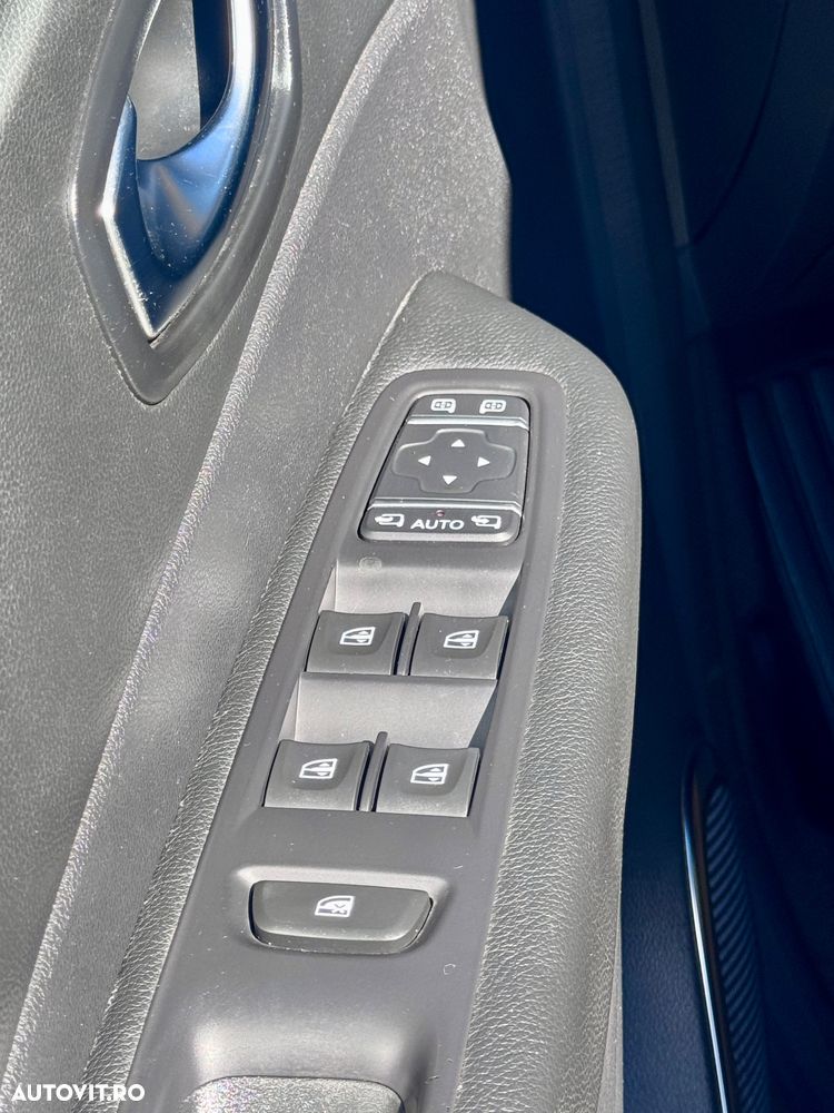 Renault Captur ENERGY dCi EDC Intens - 9