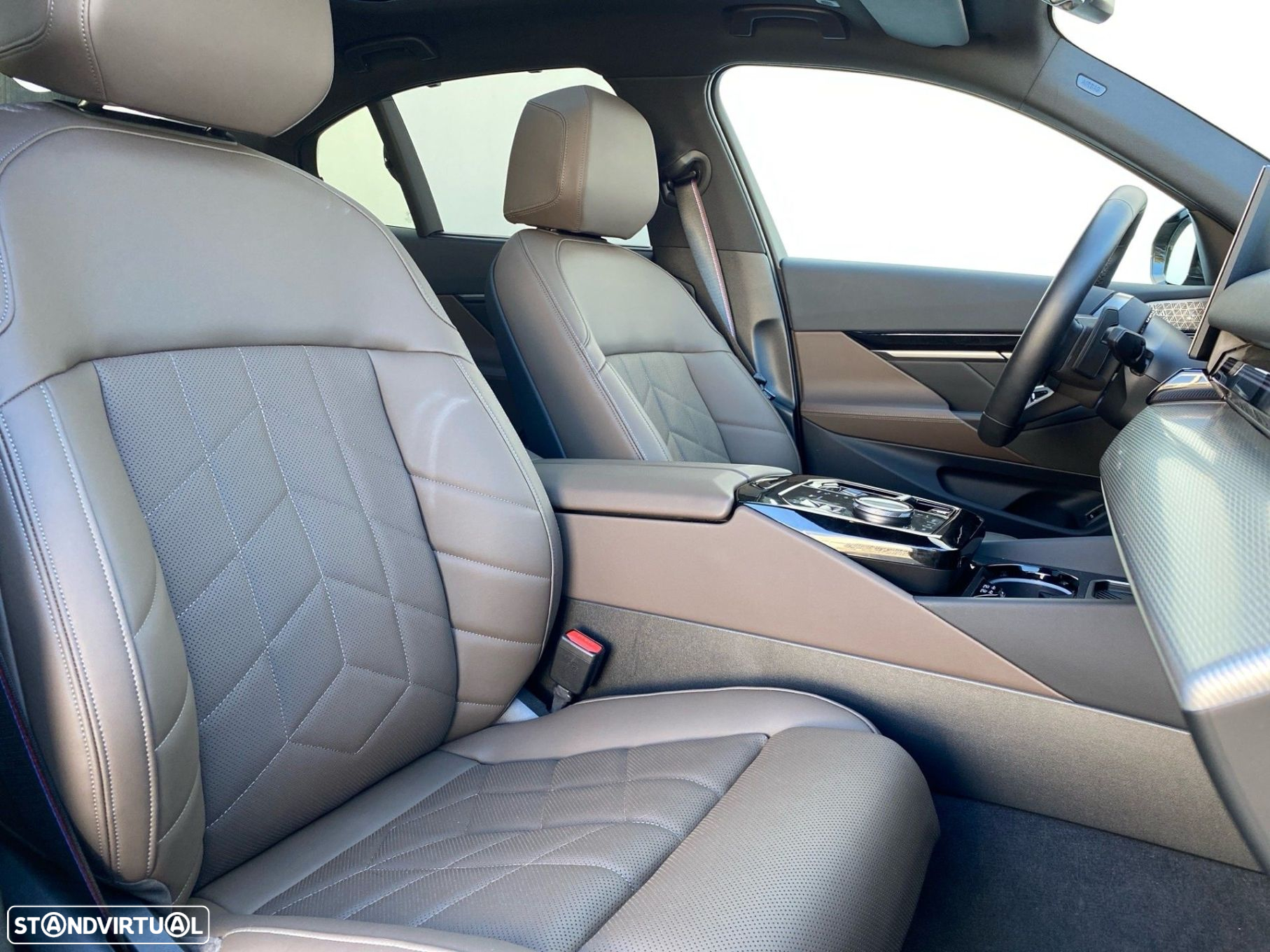 BMW 520 d Pack Desportivo M Pro - 21