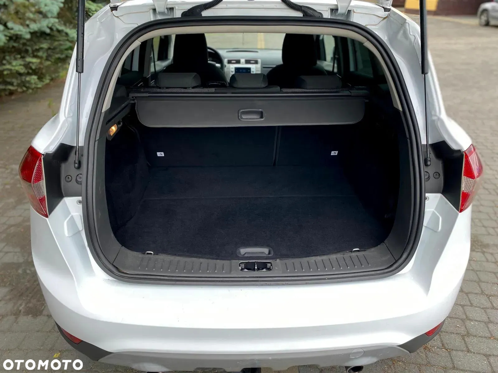 Ford Kuga - 21