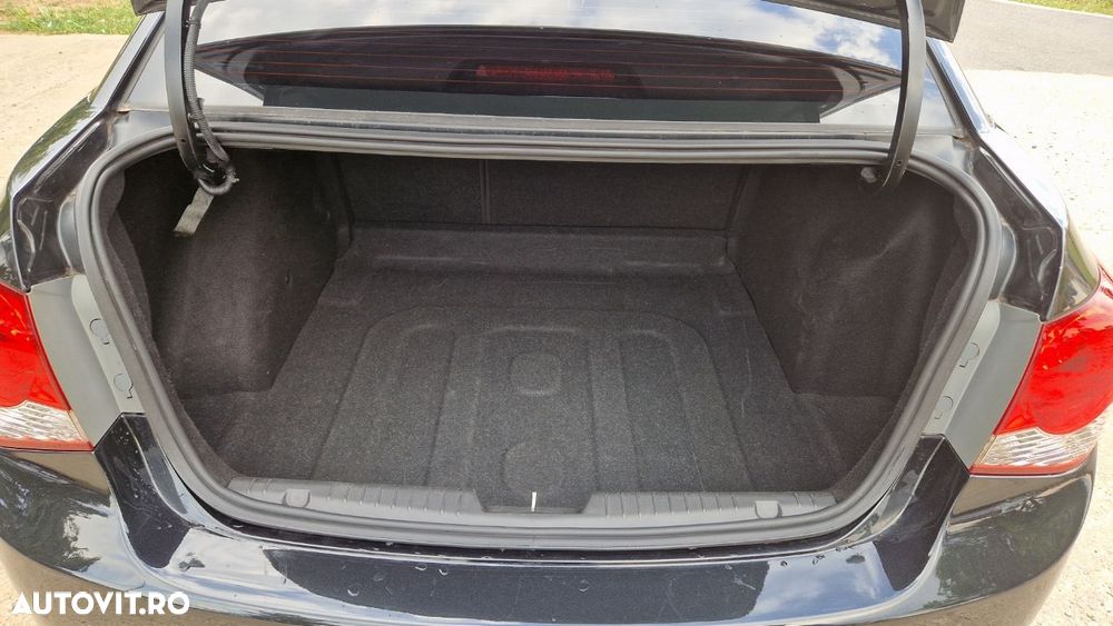 Chevrolet Cruze - 16