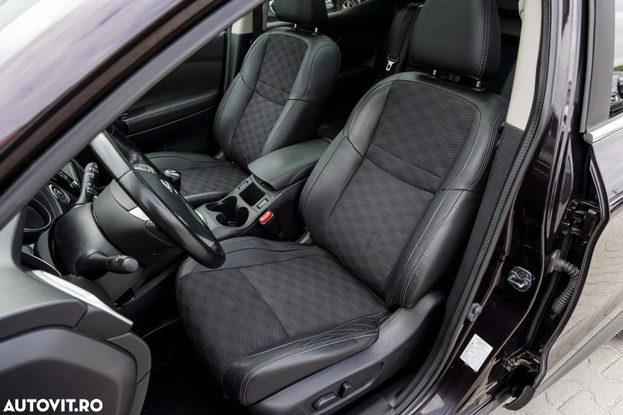 Nissan Qashqai 1.6 DCI TEKNA+ - 13