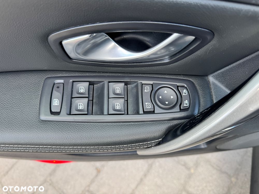 Renault Laguna 2.0 dCi Initiale - 14