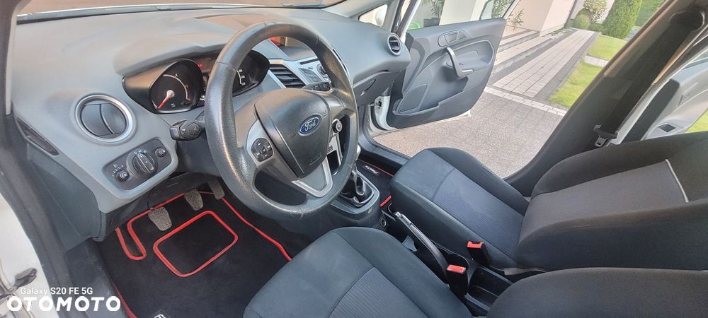 Ford Fiesta - 7