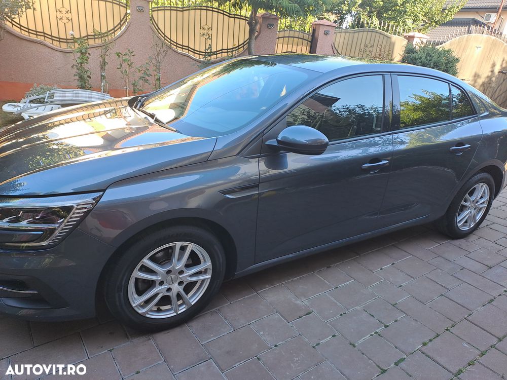 Renault Megane TCe 140 GPF Life - 4