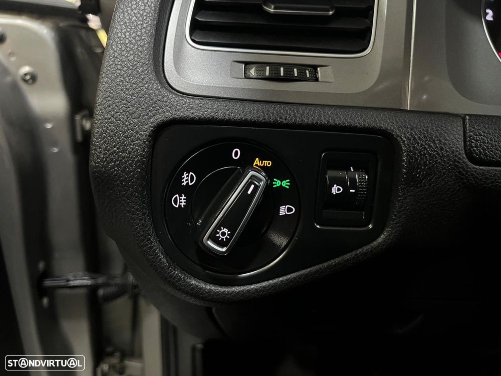 VW Golf 1.6 TDi Confortline - 19