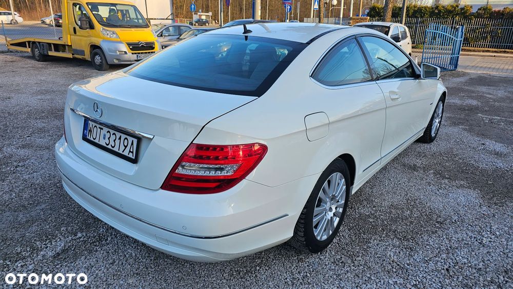 Mercedes-Benz Klasa C 180 BlueEFFICIENCY 7G-TRONIC - 4