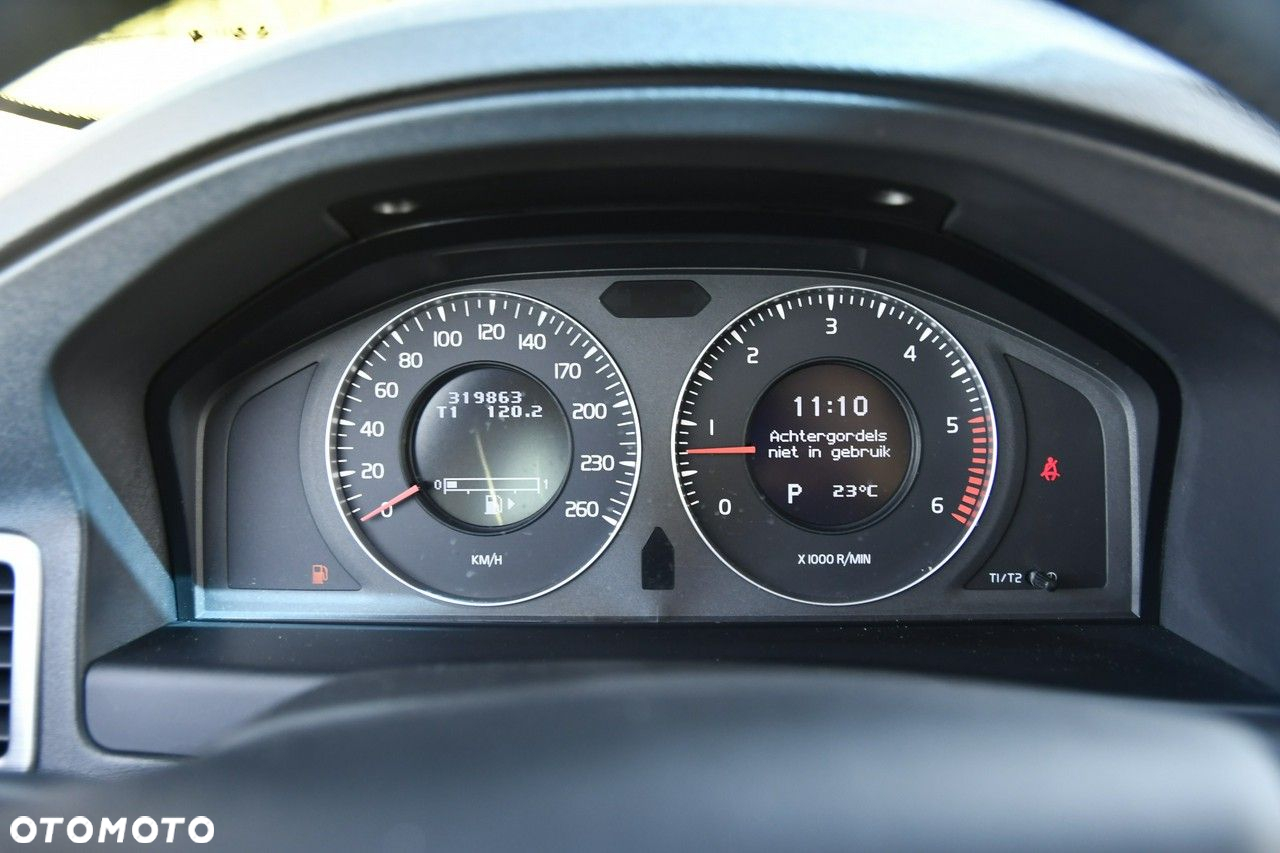 Volvo V70 - 32