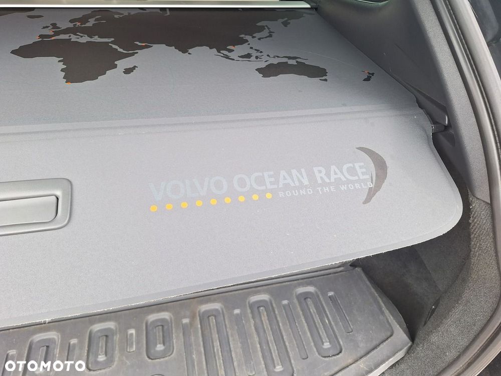 Volvo XC 60 D4 Ocean Race - 12