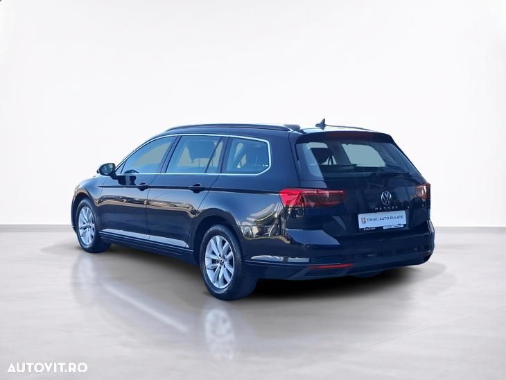 Volkswagen Passat - 5