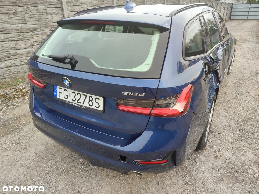 BMW Seria 3 318d Sport Line Shadow - 21