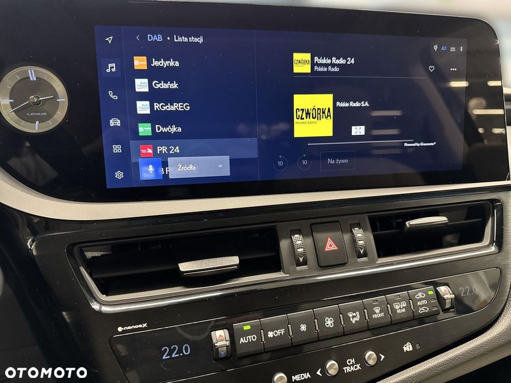 Lexus ES 300h Business Edition - 25