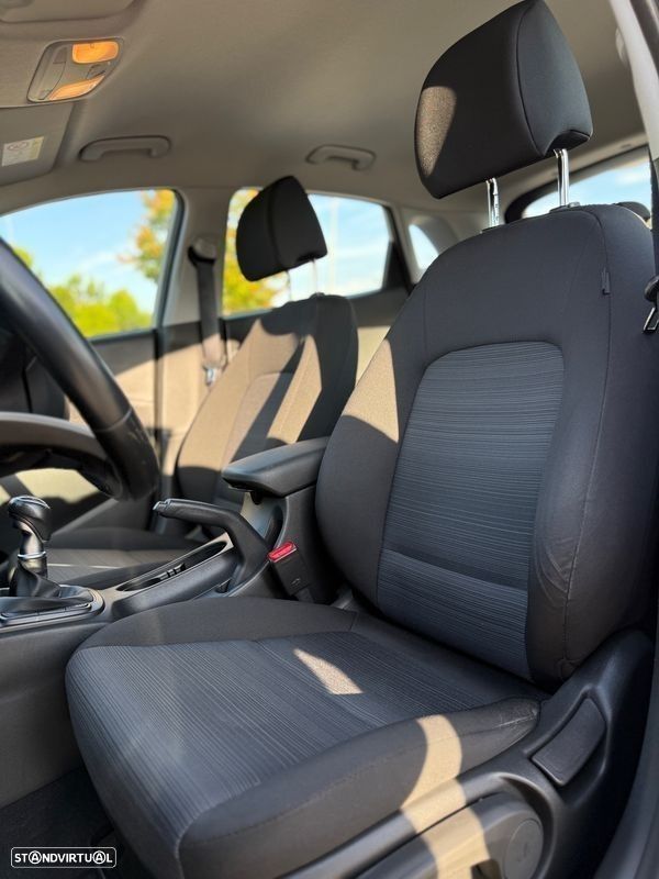 Hyundai Kauai 1.0 T-GDi Premium Tec.Preto - 20